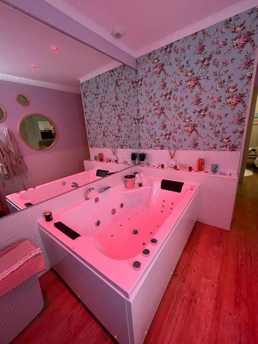 La Bulle Romantique Calais Extérieur photo